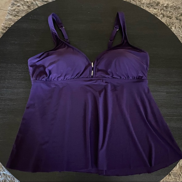 PLUS SIZE OVER THE SHOULDER TANKINI TOP WINE - Picture 2 of 10